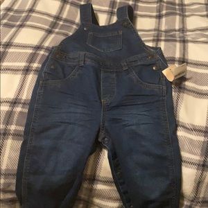 First Impression overall for boys.